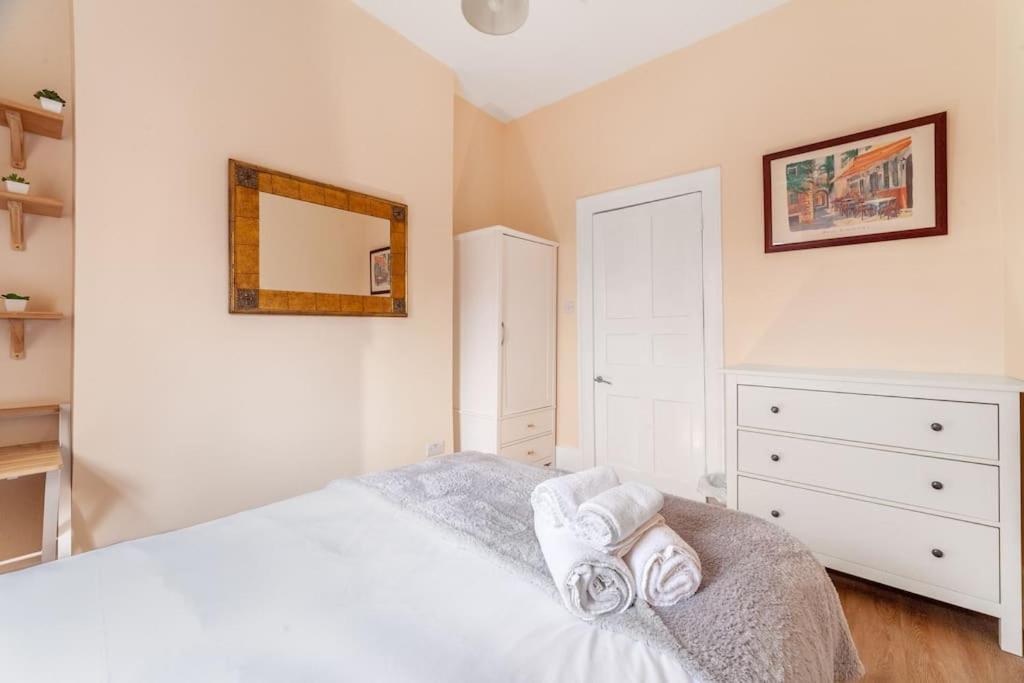 Spacious & Central 3-Bed Flat By Popular Waterloo! London Luaran gambar